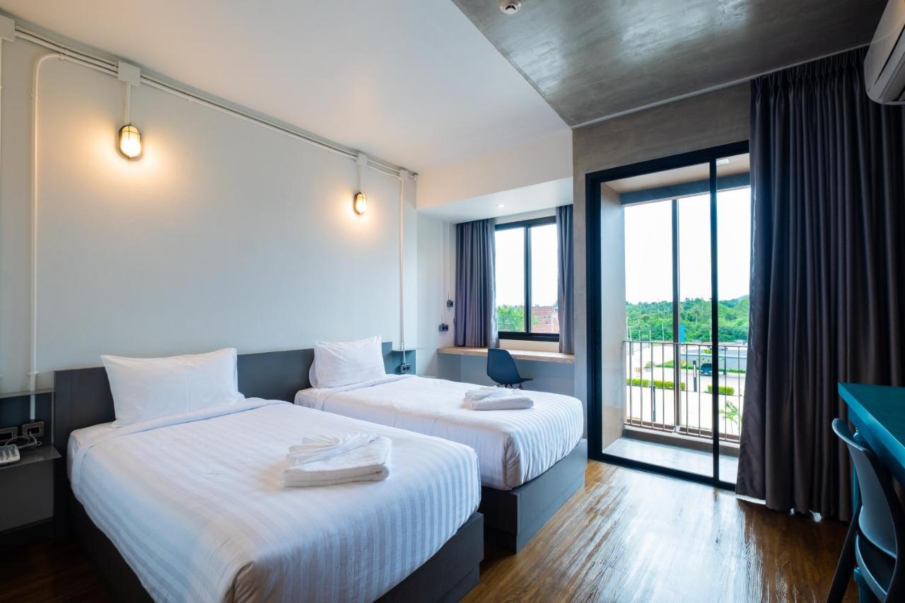 S.22 Hotel Suratthani Szuratthani Kültér fotó